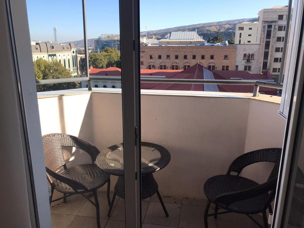 Rustaveli Apartment City Centre Τυφλίδα Εξωτερικό φωτογραφία